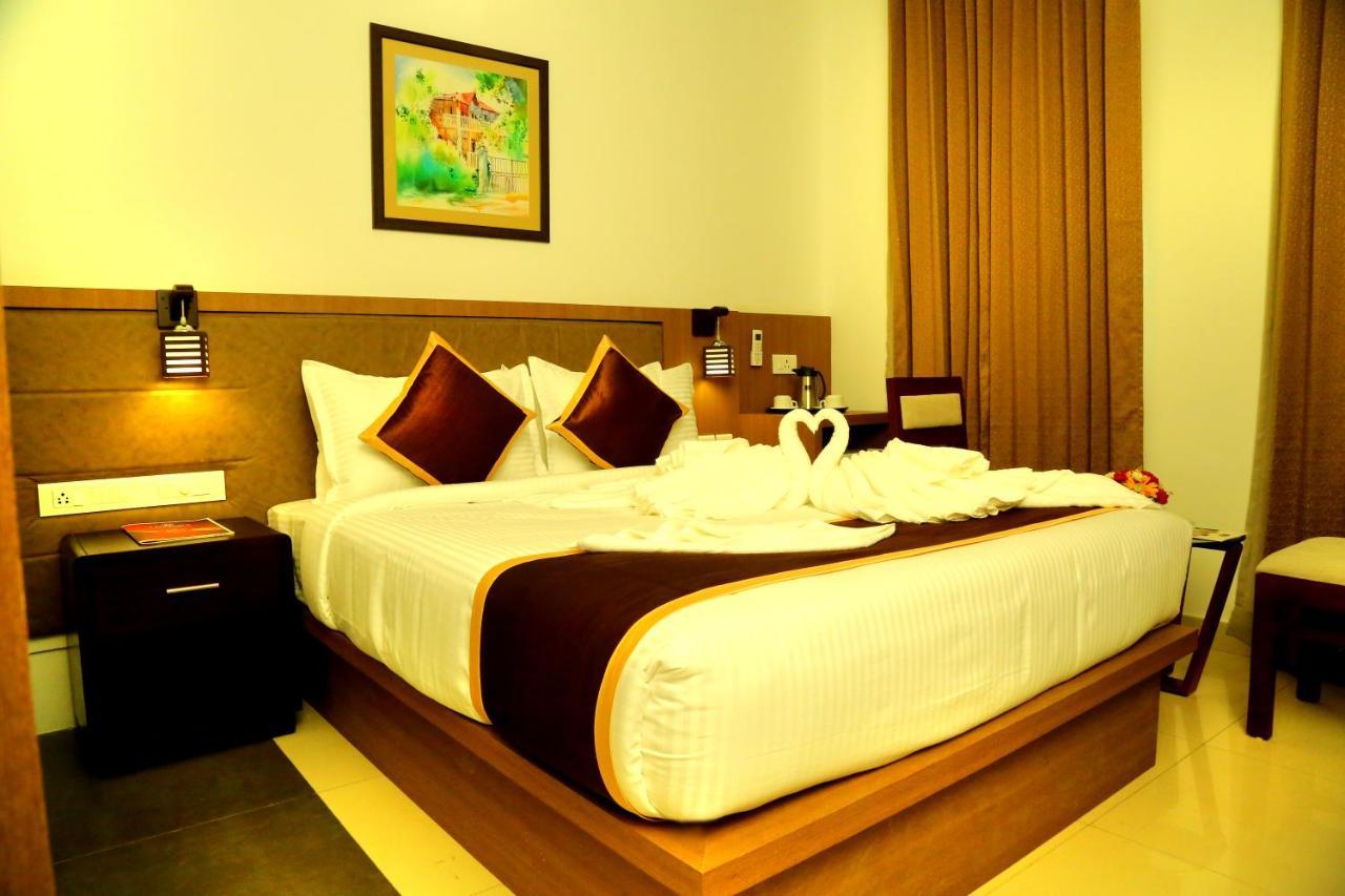 Hotel De Grand Kozhikode Eksteriør bilde